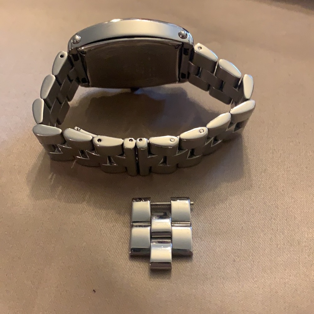 Swi Ladies Watch View 6